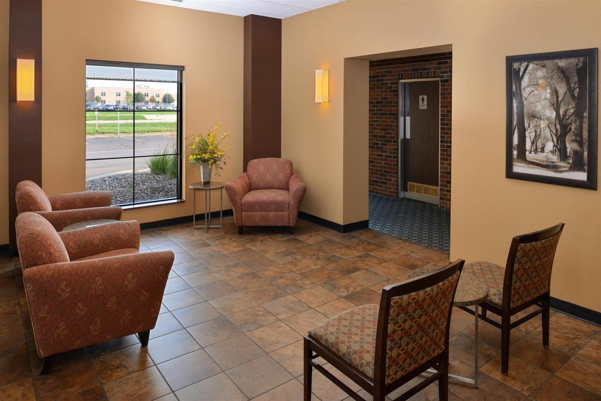 Americas Best Value Inn - Campus View О-Клэр Экстерьер фото